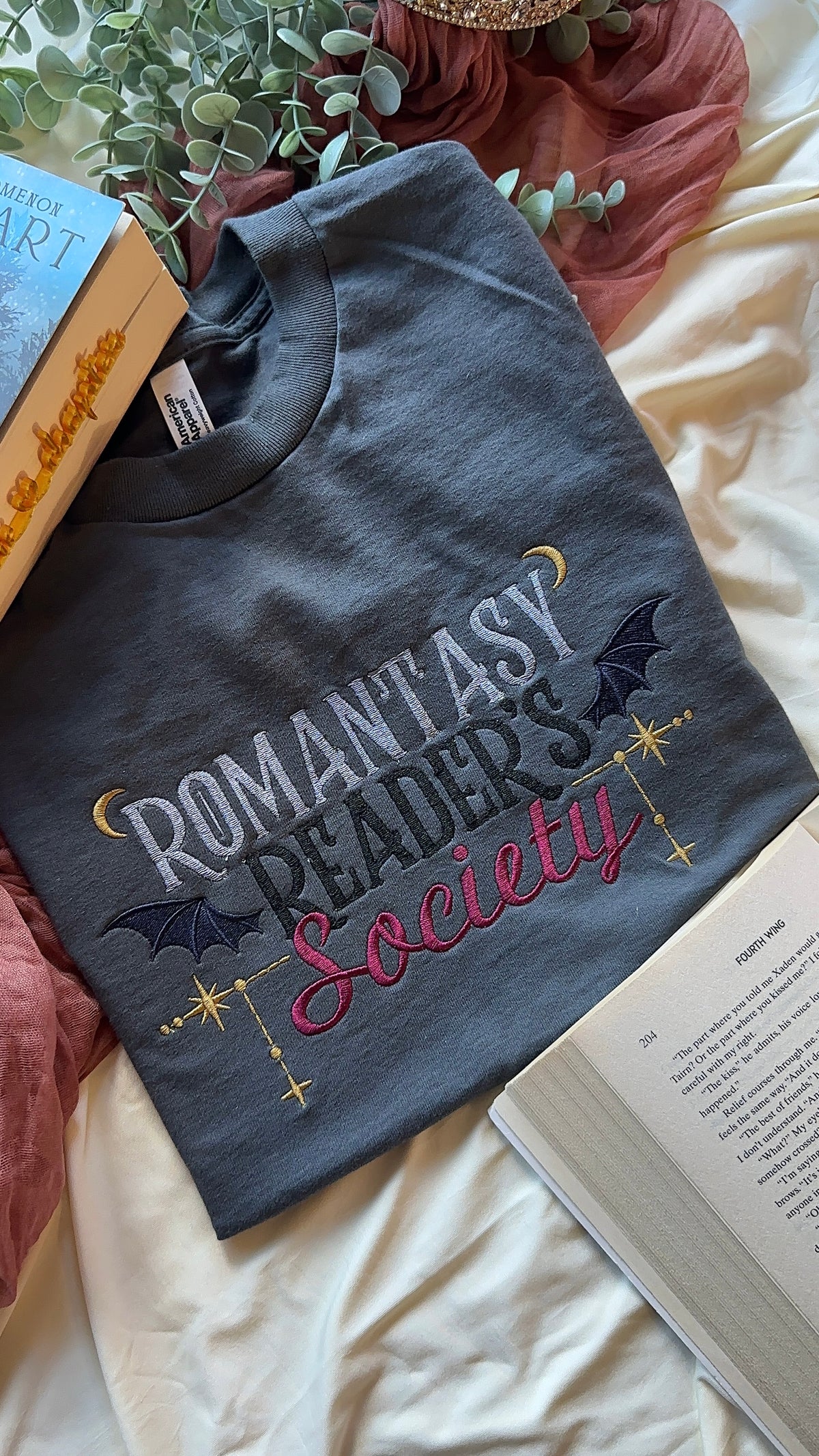 Romantasy Reader's Society Tee